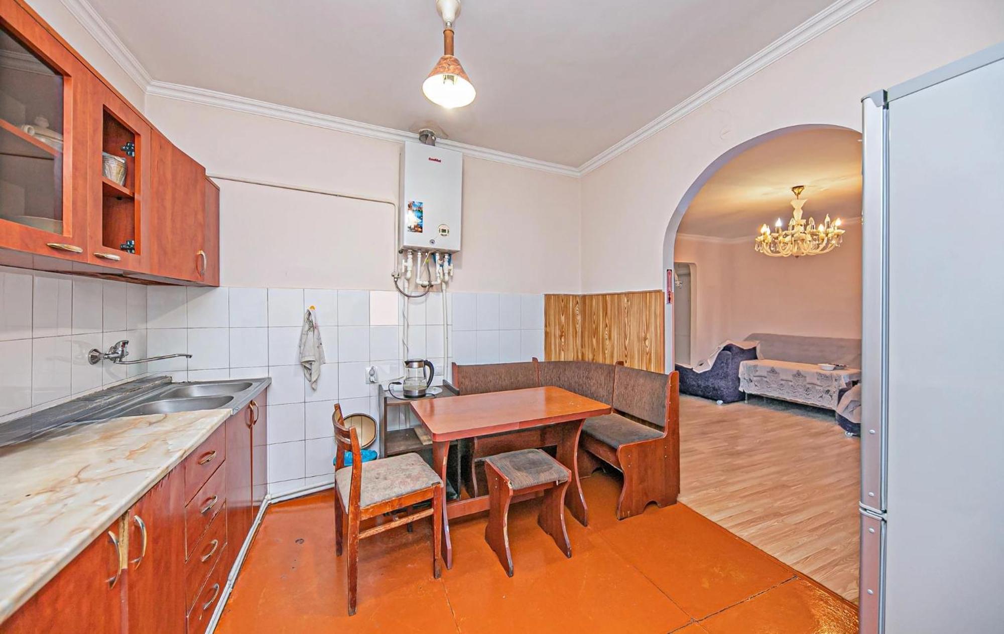Super Location - Shared Bathroom And Kitchen Erevan Exterior foto